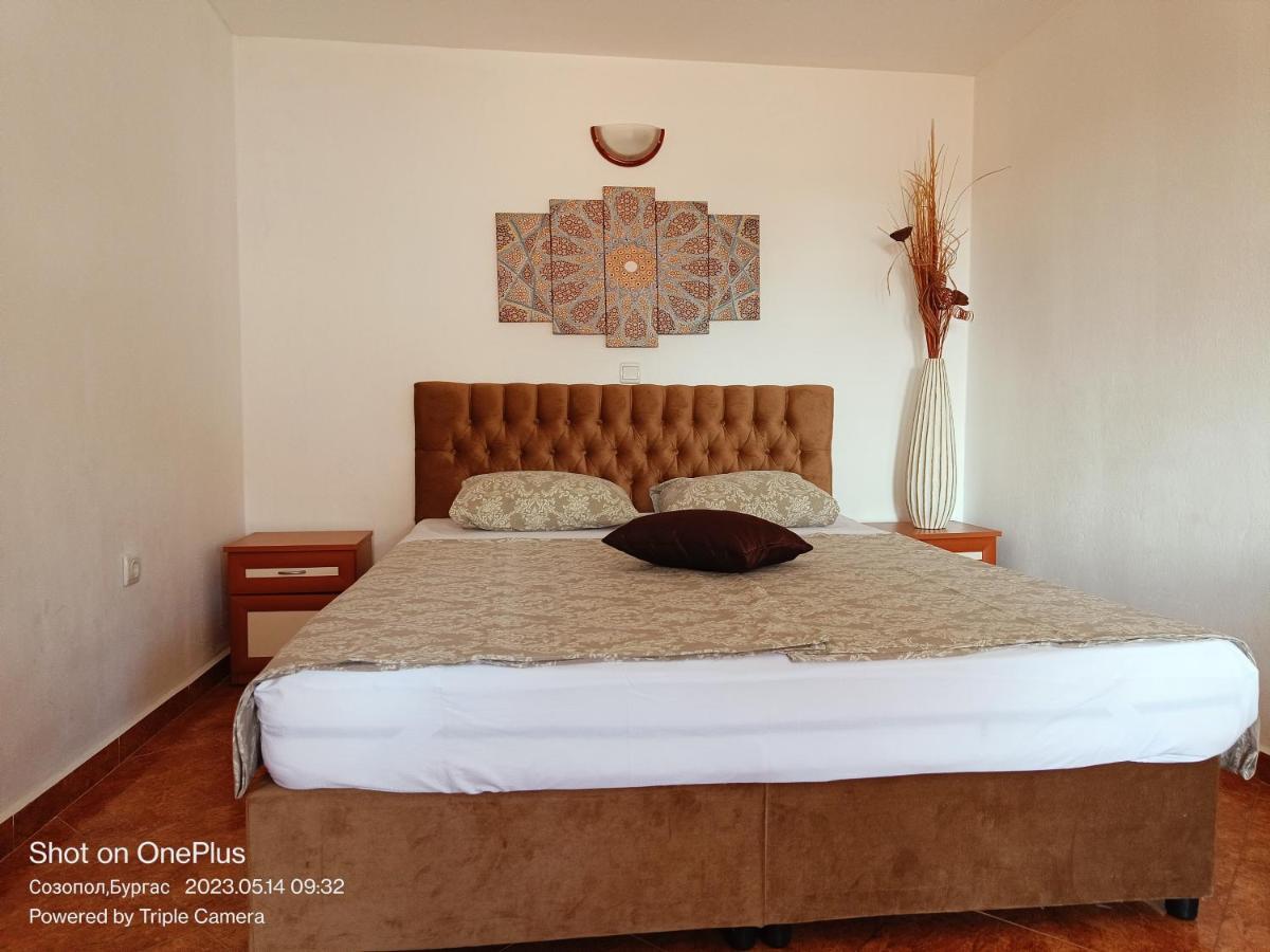 Hotel Moni 85 Family House Sozopol Esterno foto