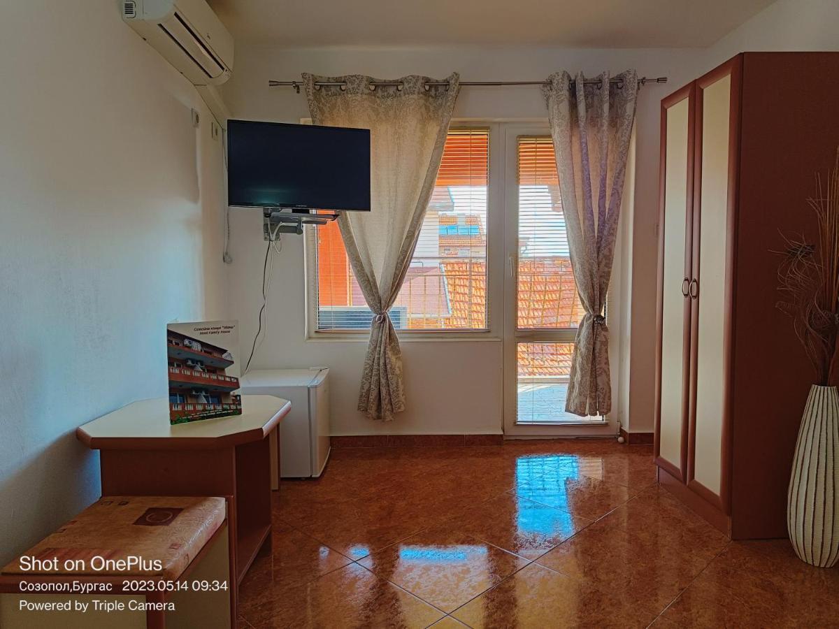 Hotel Moni 85 Family House Sozopol Esterno foto