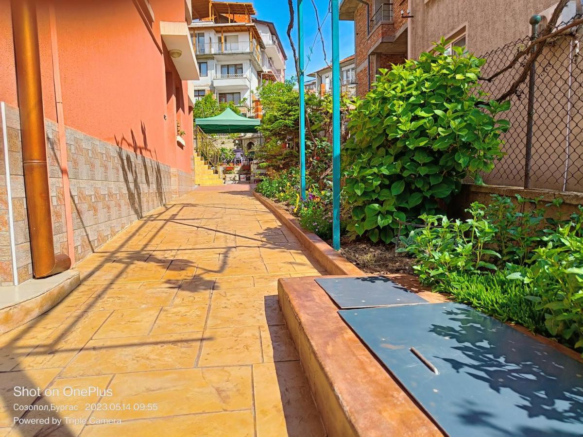 Hotel Moni 85 Family House Sozopol Esterno foto